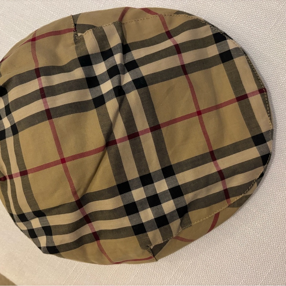 Burberry Newspaper boy hat. Great condition